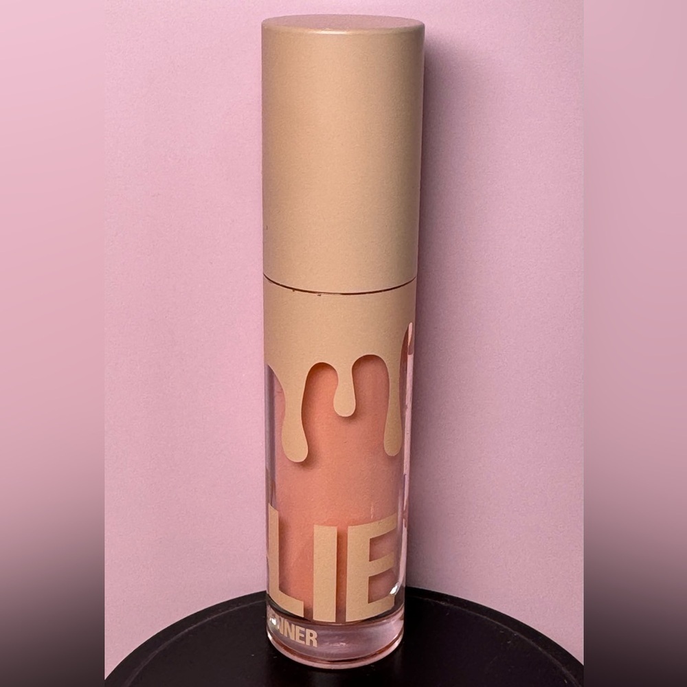Kylie Cosmetics High Gloss #734 Limited Edition Santa’s Slay NWOB 0.11 fl oz